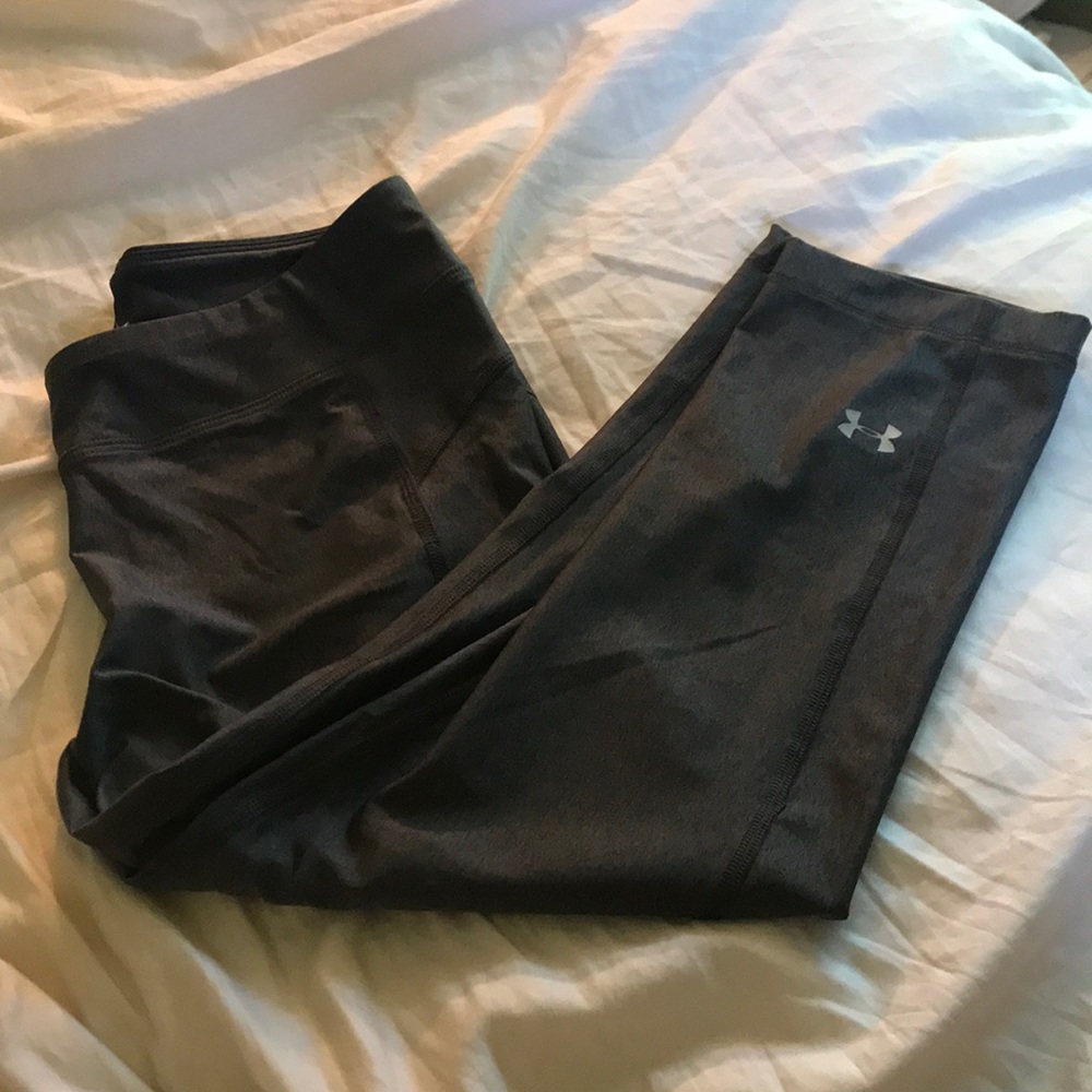 Grey workout capris